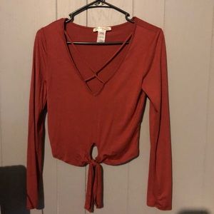 Womans long sleeve crop top